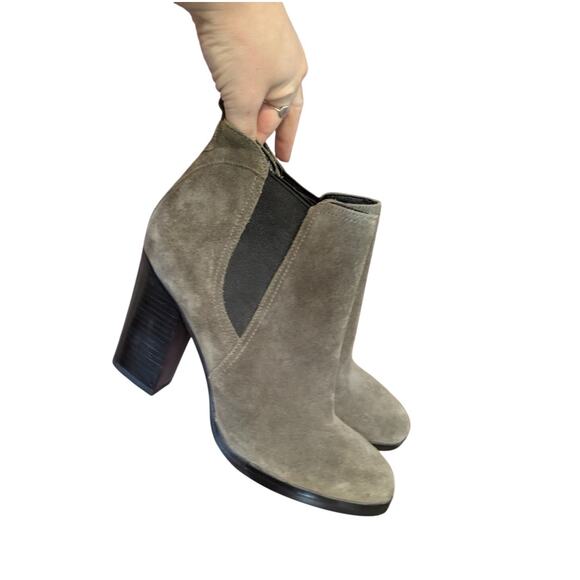 Marc Fisher Saint Gray Suede  Heeled Boots Booties Size 9 - Picture 1 of 8